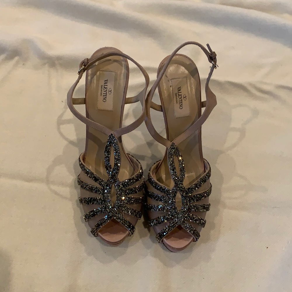 Valentino Garavani Satin T strap platform sandal